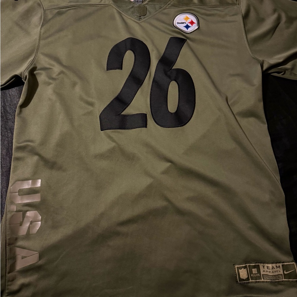 Salute to service steeler men’s large #26 bell jersey